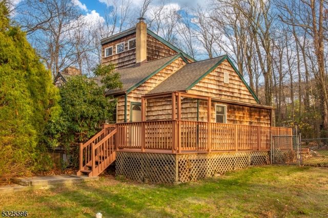 $369,000 | 1014 Green Pond Road | Rockaway Township - Morris County