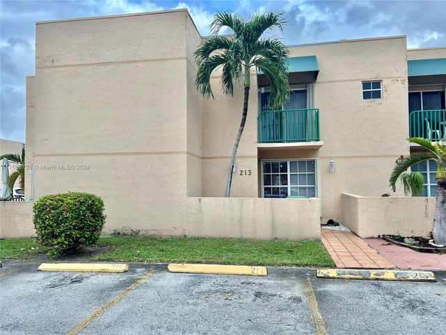 $365,000 | 11965 Southwest 19th Lane, Unit 213 | Tamiami