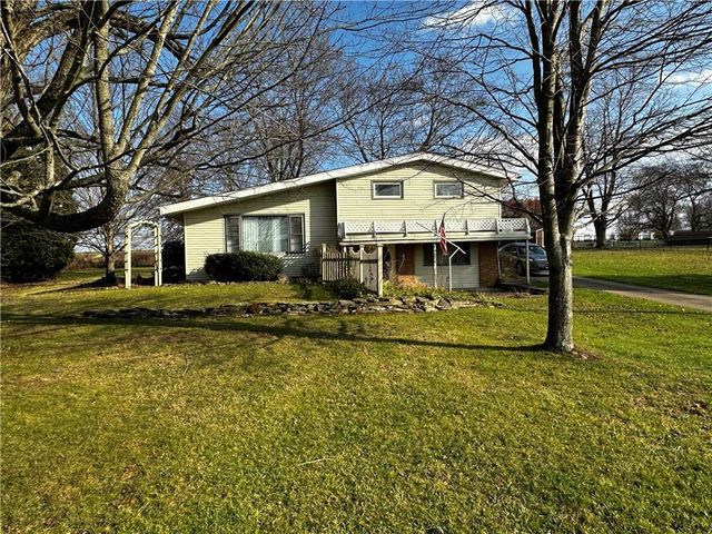 $250,000 | 4076 Seneca Road | South Pymatuning Township - Mercer County