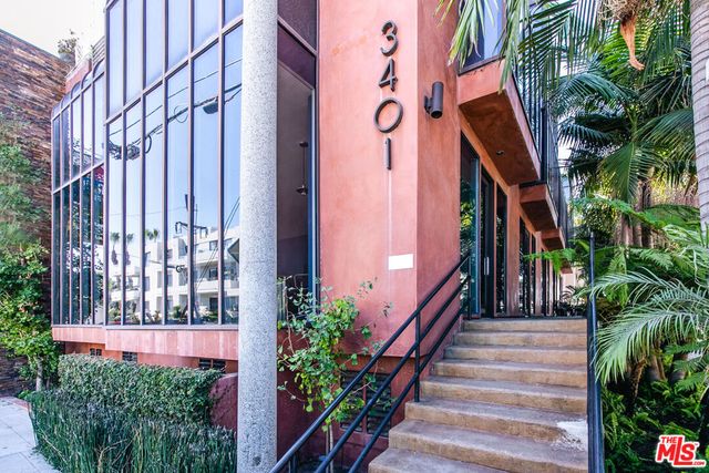 $1,050,000 | 3401 Pacific Avenue, Unit 2A | Marina del Rey