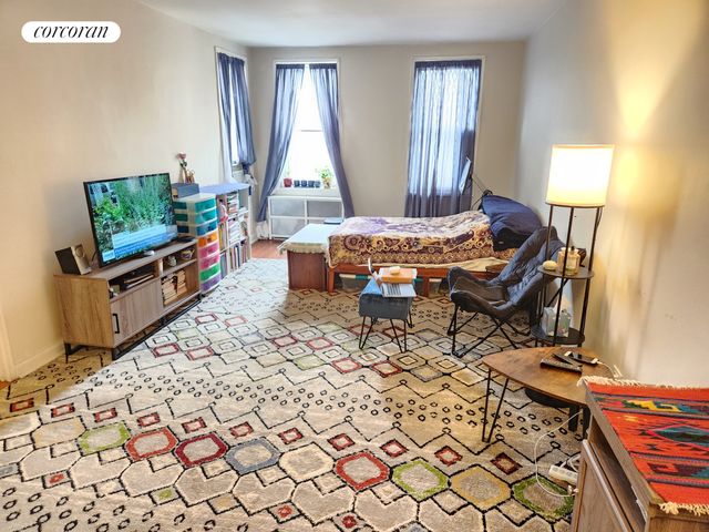 $125,000 | 2104 Holland Avenue, Unit 5D | Pelham Parkway