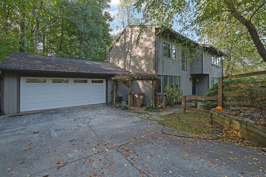 a view of a house with a outdoor space