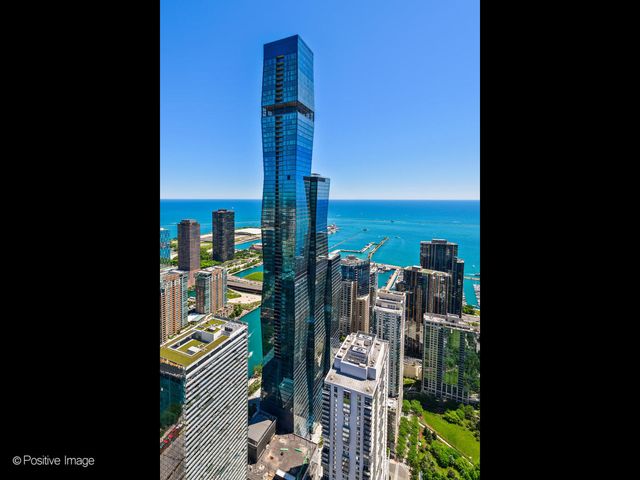 $2,980,000 | 363 East Wacker Drive, Unit 1903 | Near East Side