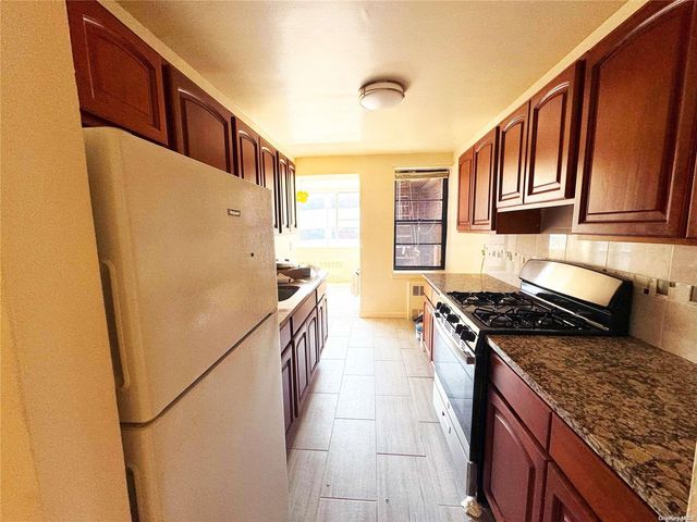 $3,259 | 190 1st Street, Unit 3C | Mineola