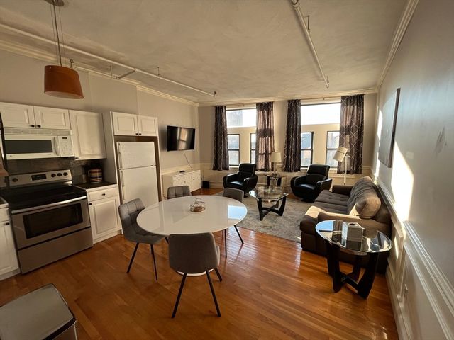 $3,600 | 188 North Street, Unit 54 | North End