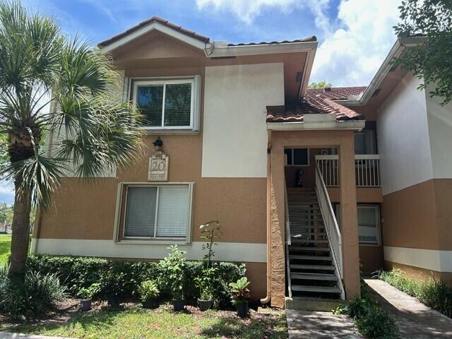 Colonnades Condo Corner unit front view