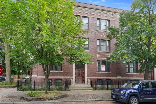 $2,000 | 5203 South Woodlawn Avenue, Unit G | Hyde Park