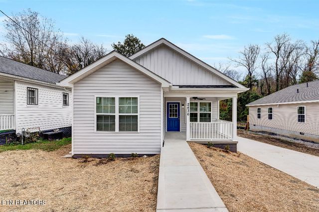 $245,000 | 2436 Selma Avenue | Our Community