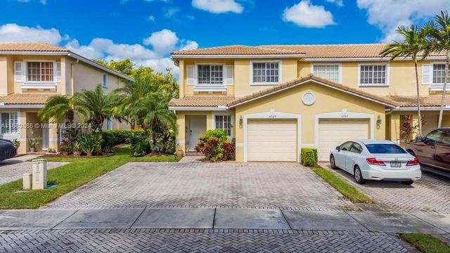 $460,000 | 8989 Chambers Street | Tamarac