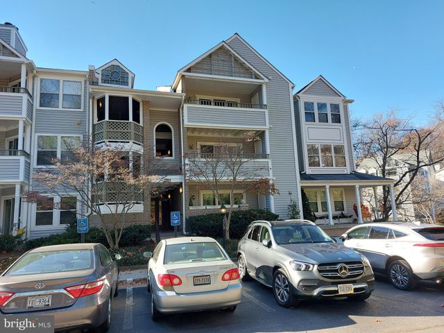 $350,000 | 7713 Lafayette Forest Drive, Unit 33 | Lafayette Forest Condominiums