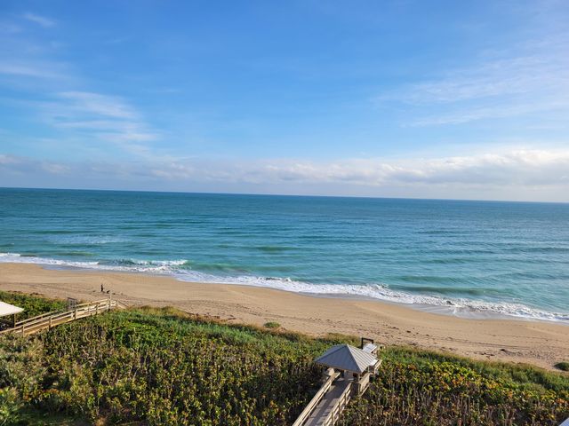 $850,000 | 9960 South Ocean Drive, Unit 705 | Hutchinson Island South