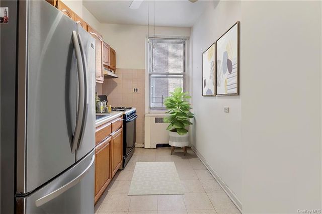 $150,000 | 601 Pelham Parkway North, Unit 305 | Bronxwood