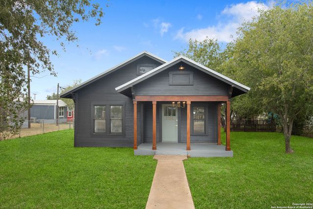 $154,900 | 1106 Simmons Avenue | Jourdanton