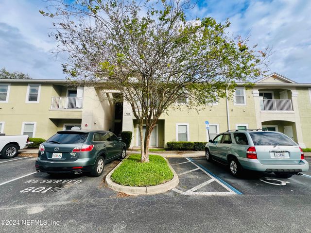 $1,500 | 7920 Merrill Road, Unit 709 | Merrill Pines