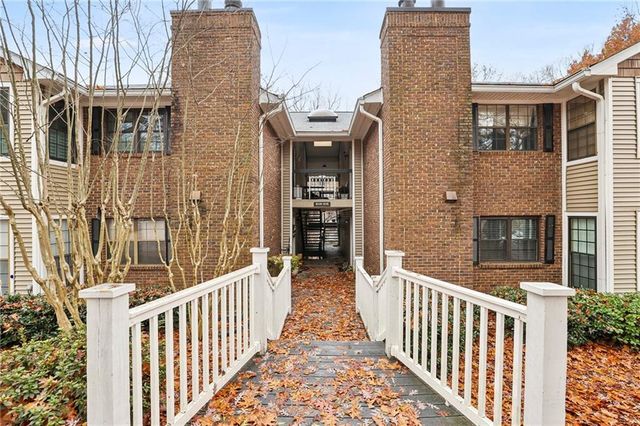 $210,000 | 511 Barrington Hills Drive | Sandy Springs