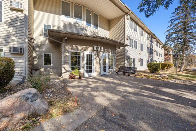 $165,000 | 10311 Cedar Lake Road, Unit 103 | Cedar Ridge Condominiums