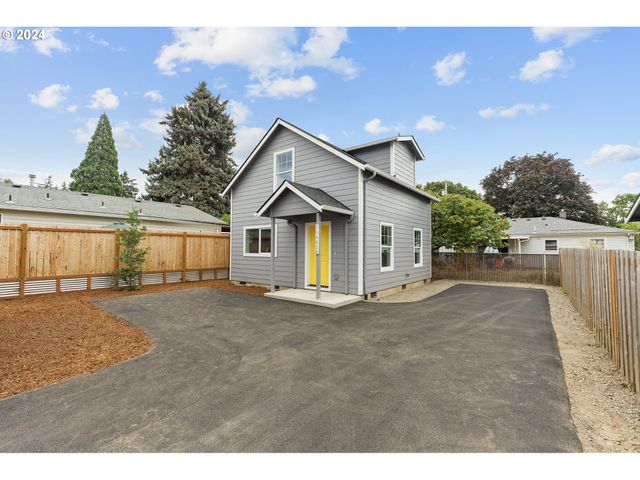 $329,950 | 10482 Southeast Liebe Street, Unit B | Lents