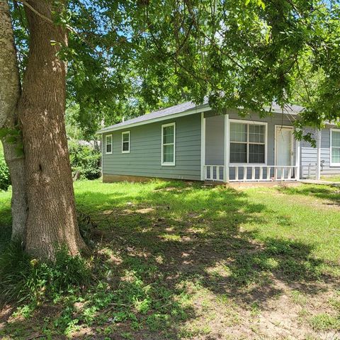 $950 | 901 Cedar Street | Crockett