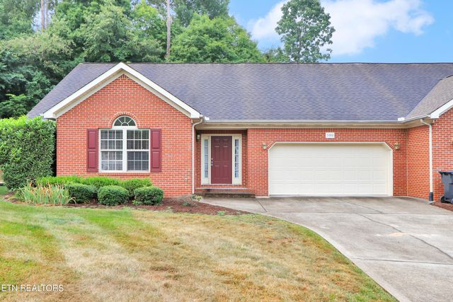 $325,000 | 3404 Brookmoor Lane | Knoxville