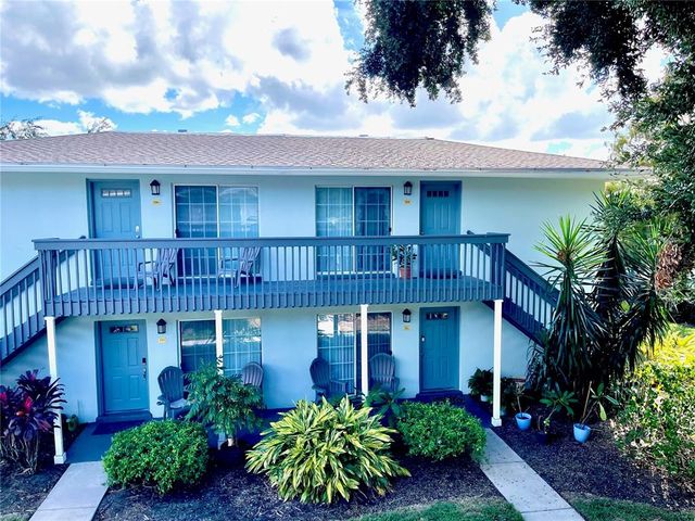 $1,700 | 4866 South Conway Road, Unit 114 | Sienna Place Condominiums