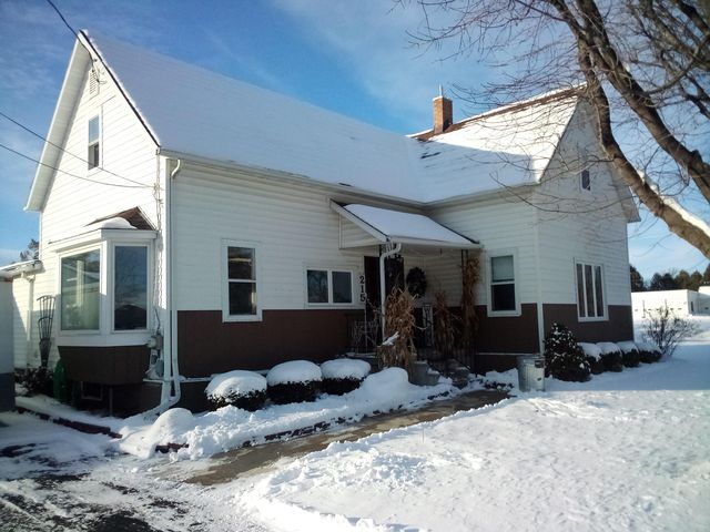 $209,900 | 215 North 5th Street | Reedsville