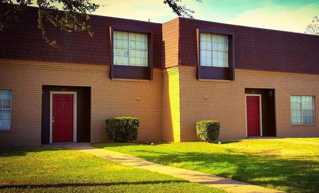 $800 | 2400 Buffalo Gap Road, Unit 260 | Over Place Area