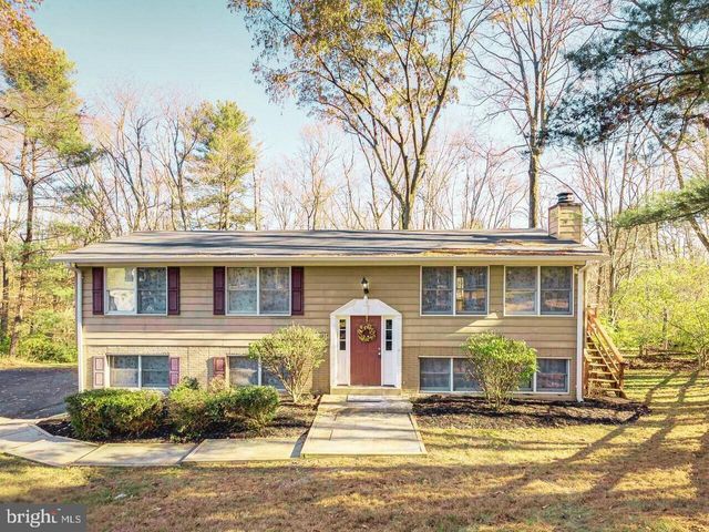 $3,500 | 10814 Oldfield Drive | Reston