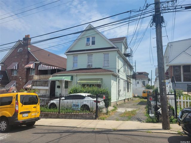 $2,000,000 | 29-15 Gillmore Street | East Elmhurst