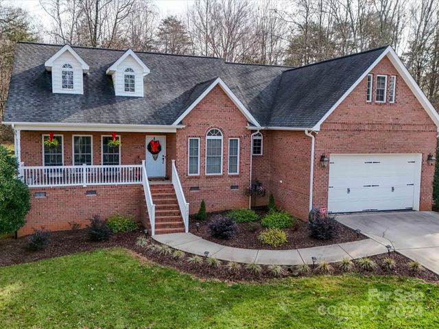 $457,000 | 142 Forest Creek Drive | Concord Township - Iredell County