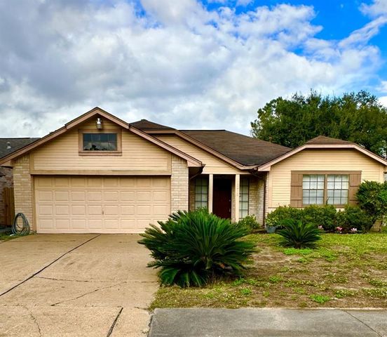 $249,990 | 15418 Wildwood Lake Drive | Mission Glen