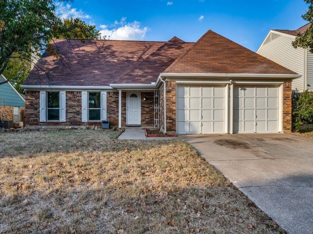 $359,000 | 215 Wooddale | Euless