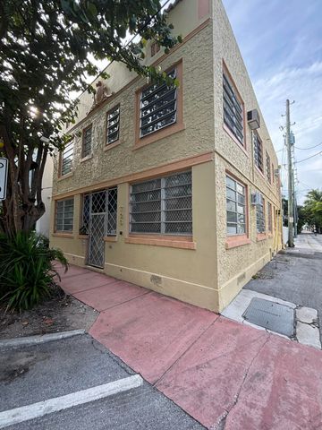 $1,950,000 | 723 2nd Street | South of Fifth