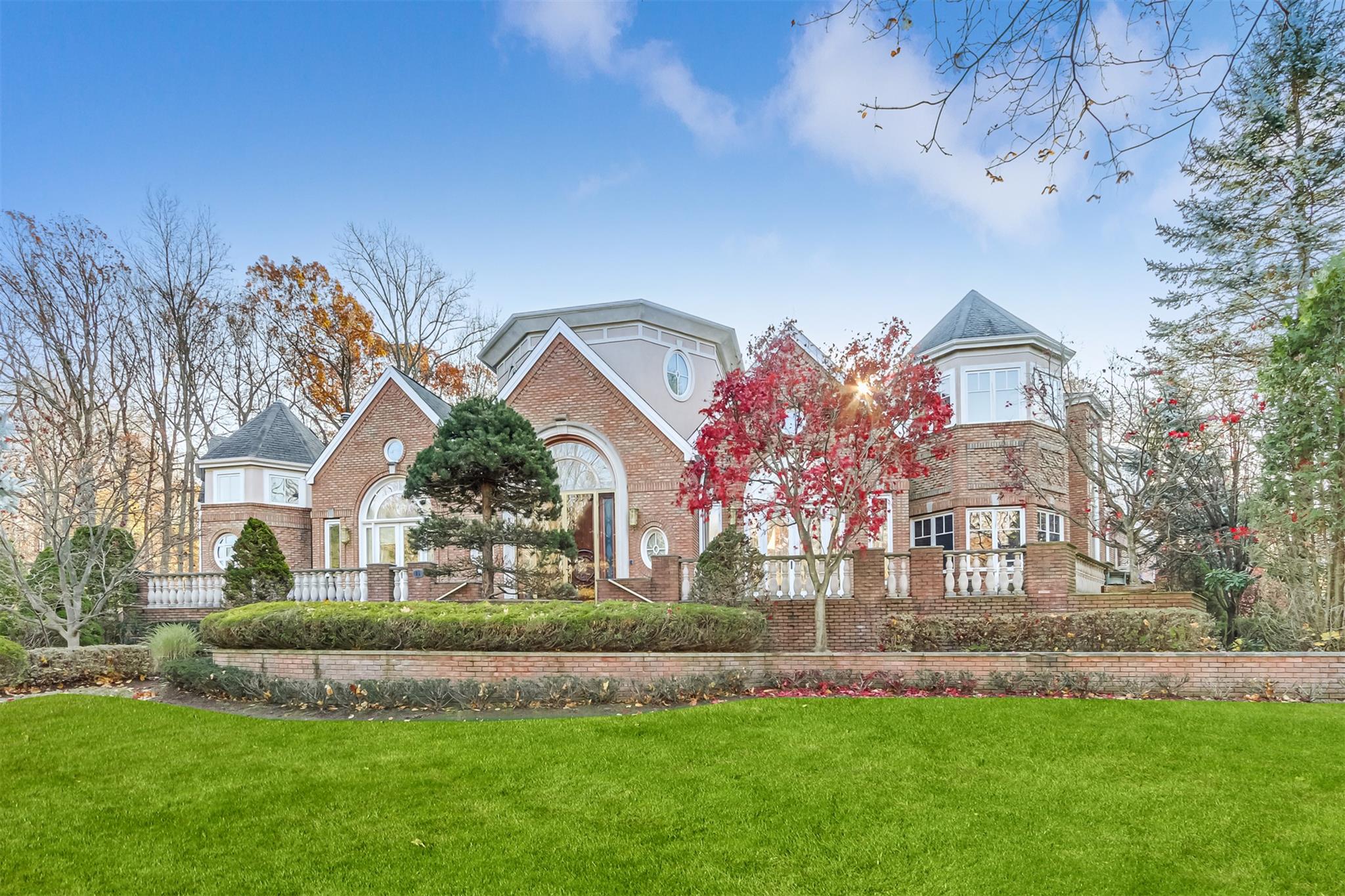 View of front of home with a front lawn