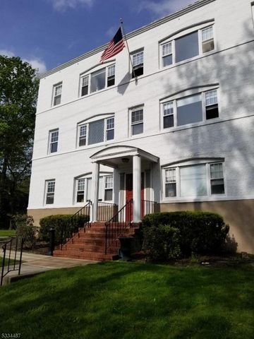 $1,750 | 68 Magnolia Avenue, Unit 9 | Pascack Valley