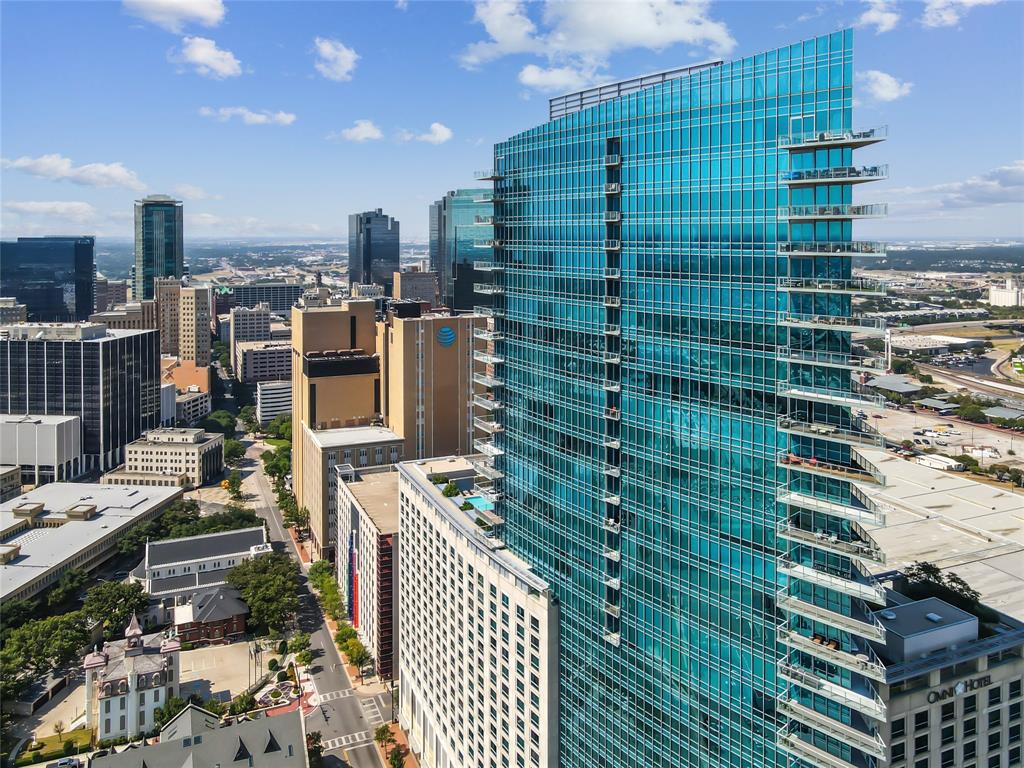 a view of building with an outdoor space