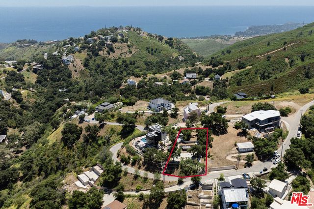 $595,000 | 27084 Old Chimney Road | Malibu Land Side