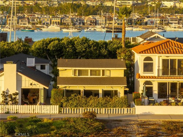 $6,650,000 | 1309 East Balboa Boulevard | Balboa Peninsula