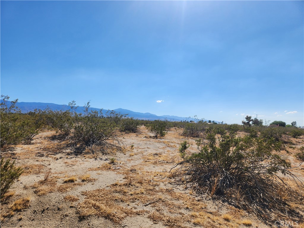 a view of mountain view and mountain