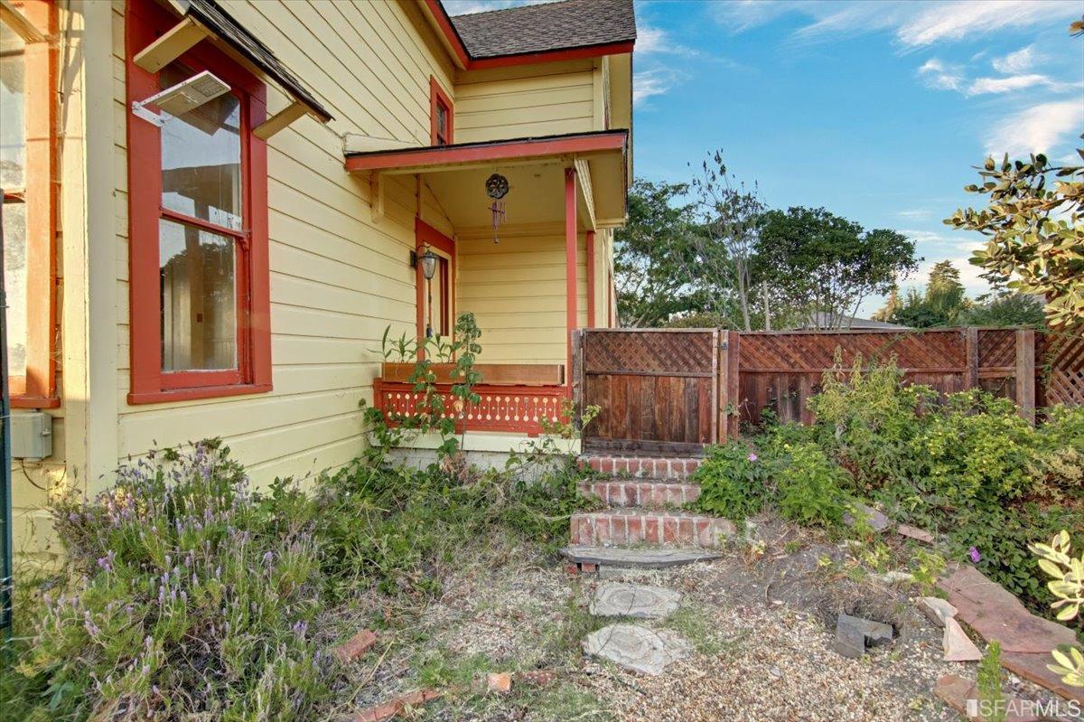 135 Hugus Avenue Santa Cruz CA 95062 Compass