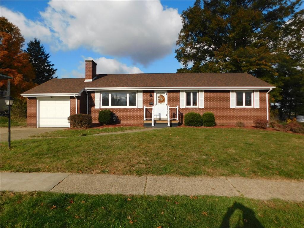 front view of house with a yard