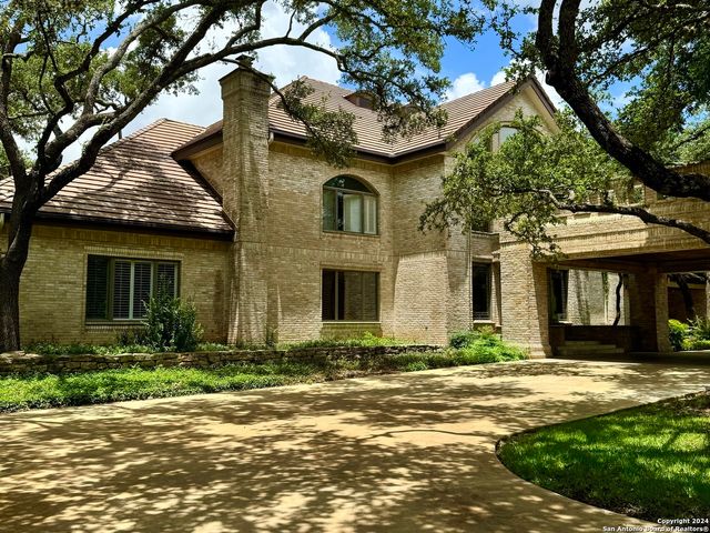 $4,950,000 | 304 Tower Drive | Hill Country Village