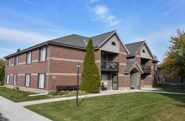 $218,900 | S75W16710 Jacob Court, Unit 1 | Muskego