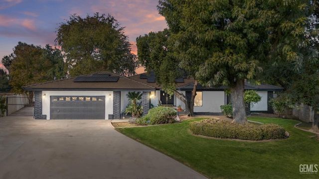 $695,000 | Restricted Address | Stockdale Country Club