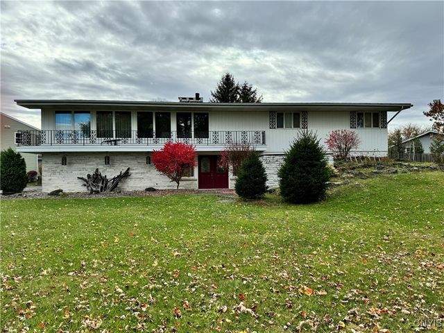 $399,000 | 7833 Elwill Road | Cicero Hamlet