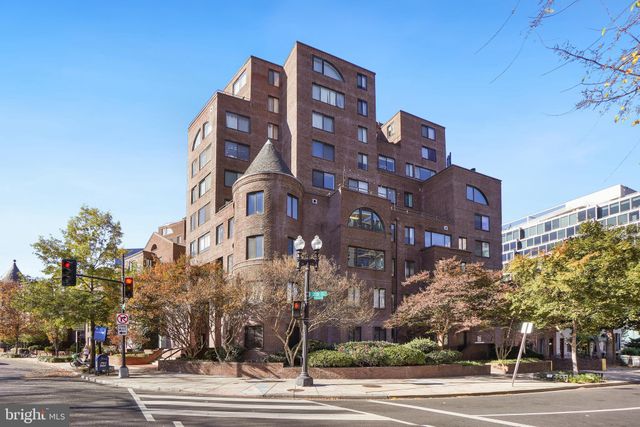 $475,000 | 3 Washington Circle Northwest, Unit 106 | Foggy Bottom