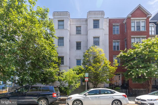 $588,000 | 1229 12th Street Northwest, Unit B2 | Logan Circle