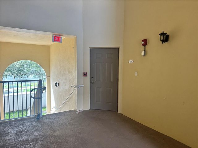 $415,000 | 10800 Northwest 88th Terrace, Unit 218 | Doral