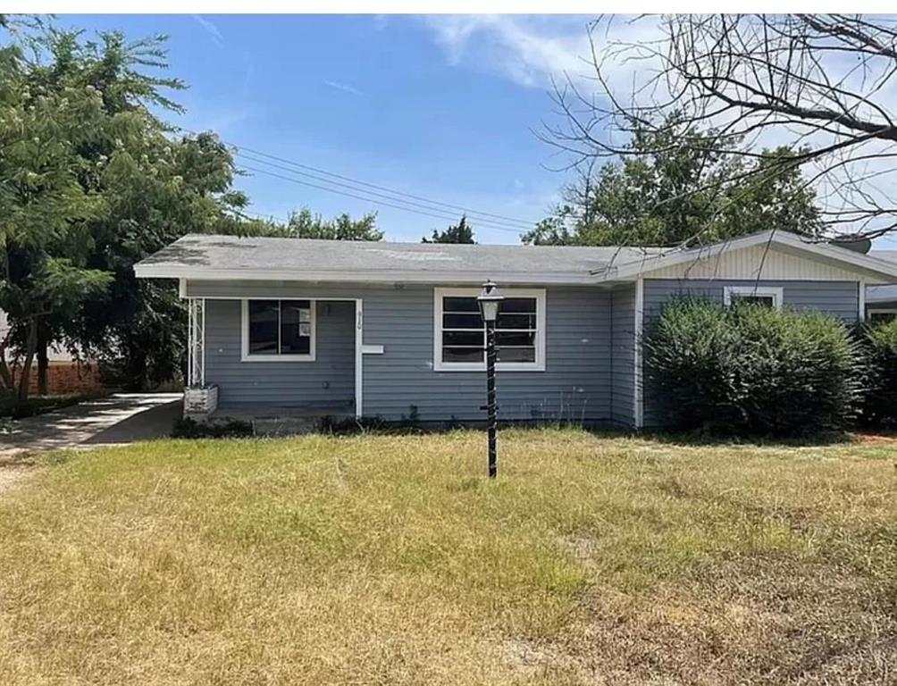 a backyard of a house