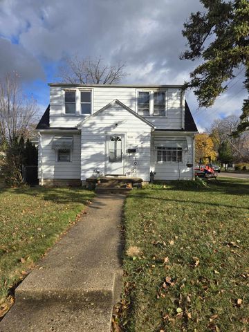 $230,000 | 2186 South 89th Street | Woodlawn Manor