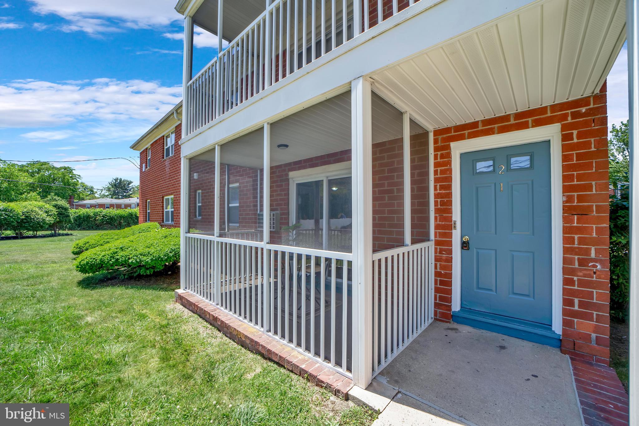 a view of front of house with a yard